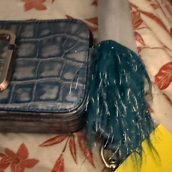 Marc Jacobs Blue Croc-Embossed Crossbody Bag - Picture 2 of 16